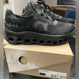 On Running- Cloudmonster